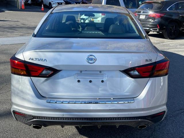 2022 nissan altima 2.5 sr