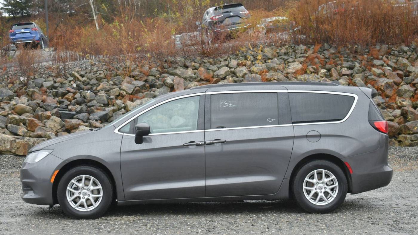 2021 chrysler voyager lxi