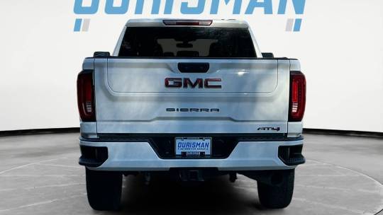 2022 GMC se