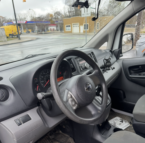 2017 nissan nv200 s