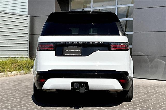 2024 land rover discovery p360 dynamic se