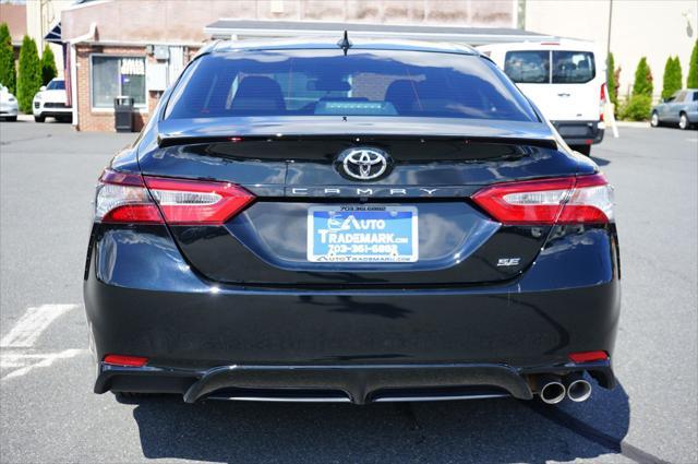 2020 toyota camry se