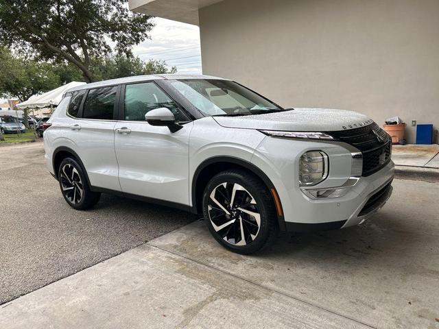 2023 mitsubishi outlander se