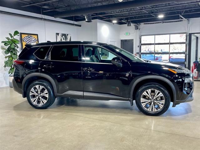 2021 nissan rogue sv