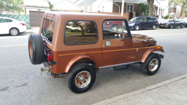 no reserve! only 80,000 miles, one owner, clean carfax, 5-speed manual,4.2l,4x4!