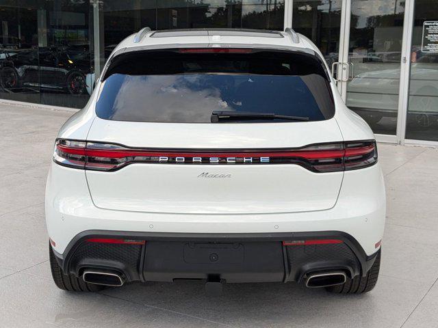 2024 porsche macan base