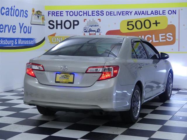 2013 toyota camry le