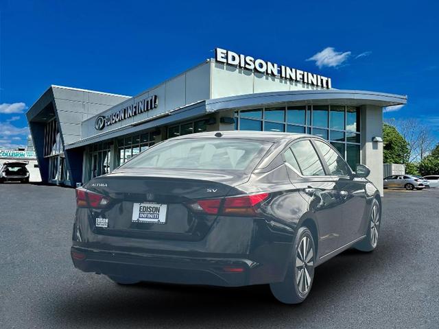 2022 nissan altima 2.5 sv