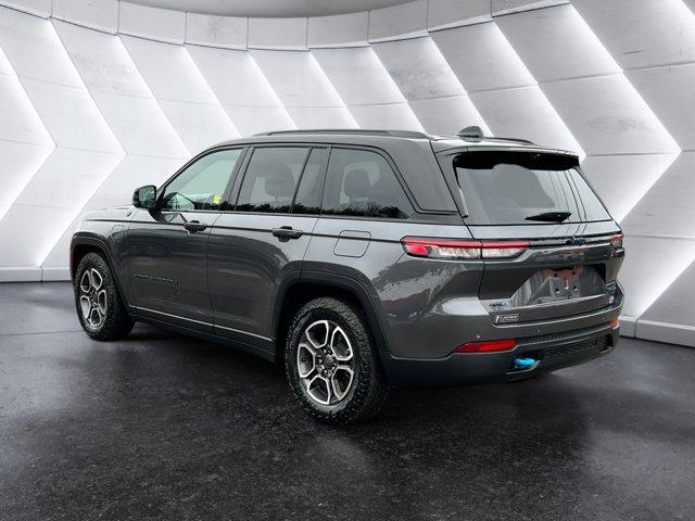 2022 jeep grand cherokee 4xe trailhawk