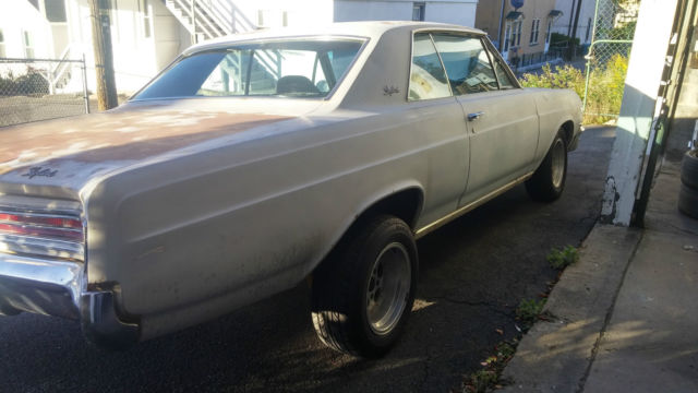 1965 buick skylark base sedan 2-door 5.7l