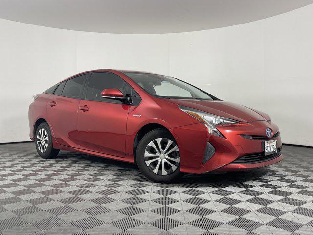 2018 toyota prius three