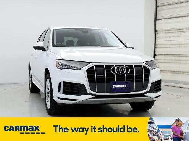 2023 audi q7 premium plus