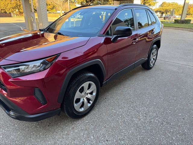 2020 toyota rav4 le