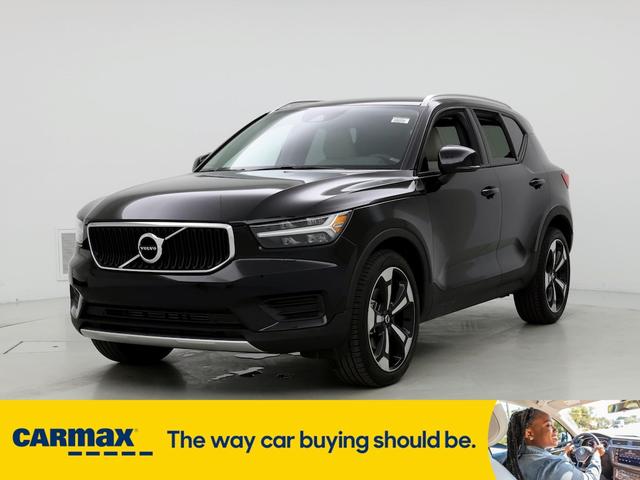 2022 volvo xc40 t5 momentum