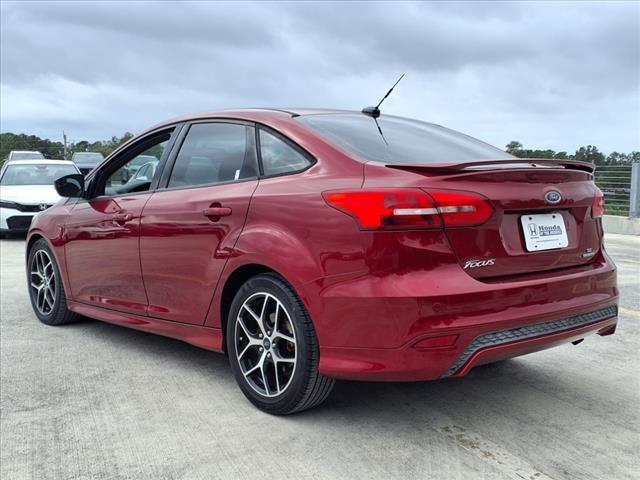 2016 ford focus se