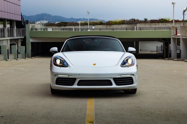 2017 porsche 718 boxster base