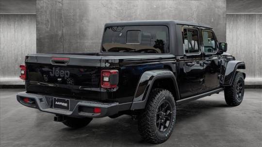 2024 Jeep Gladiator