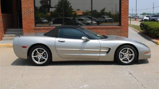 2000 chevrolet corvette base