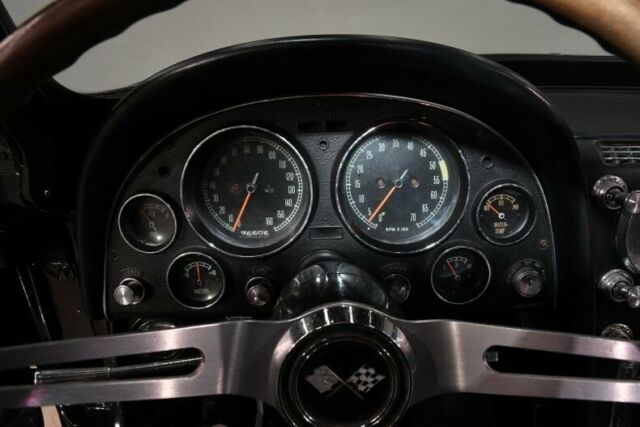 1 of 316 vettes made with drum brakes, rare!
