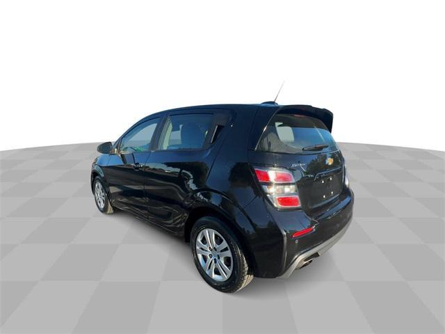 2020 chevrolet sonic fwd hatchback 1fl 5-door