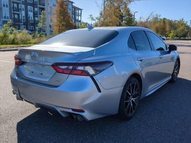 2022 toyota camry se