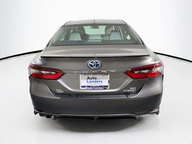 2021 toyota camry se