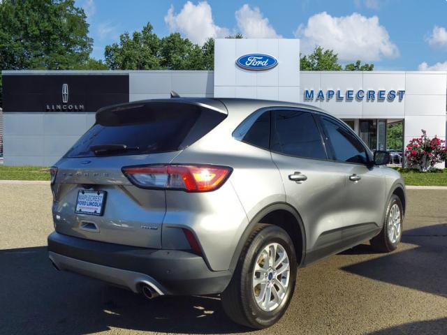 2021 ford escape se