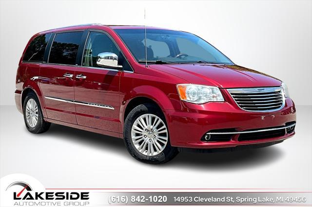 2014 chrysler town & country limited