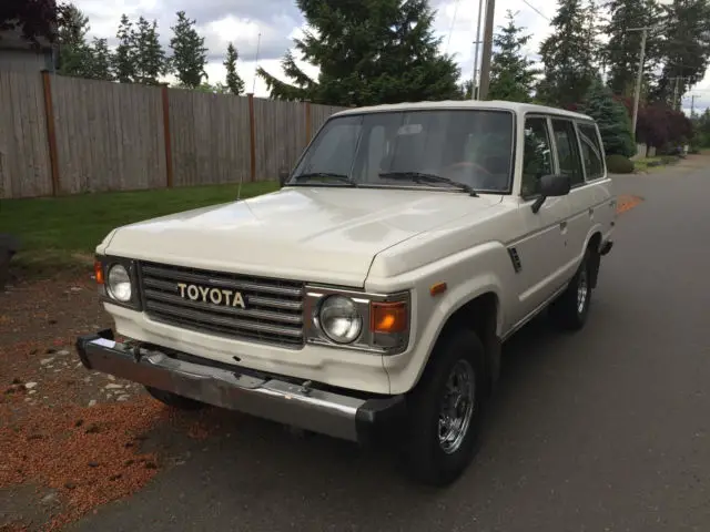 1982 toyota land cruiser fj60 no reserve 4x4 extremely clean 4 speed 2f