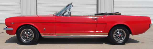 convertible, factory air conditioning, 289 v8, pony interior, power top, auto