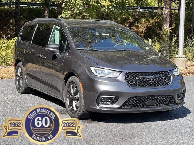 2022 chrysler pacifica touring l