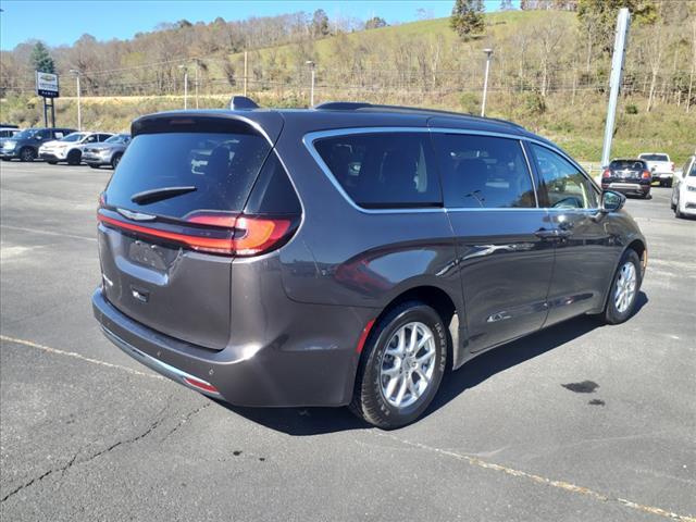 2022 chrysler pacifica touring l
