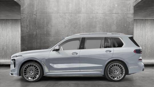 2025 BMW X7