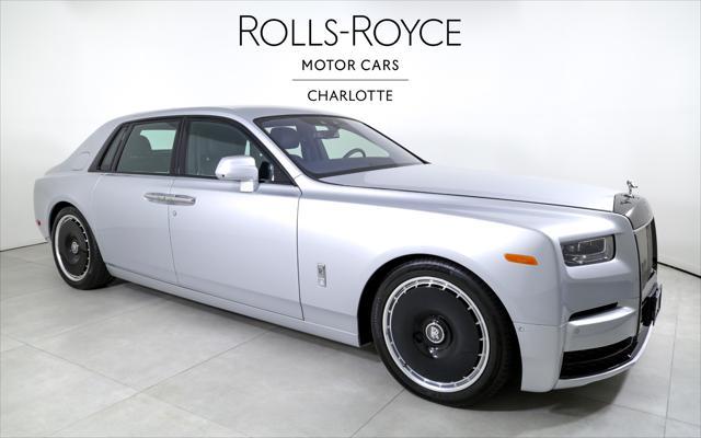 2024 rolls-royce phantom sedan