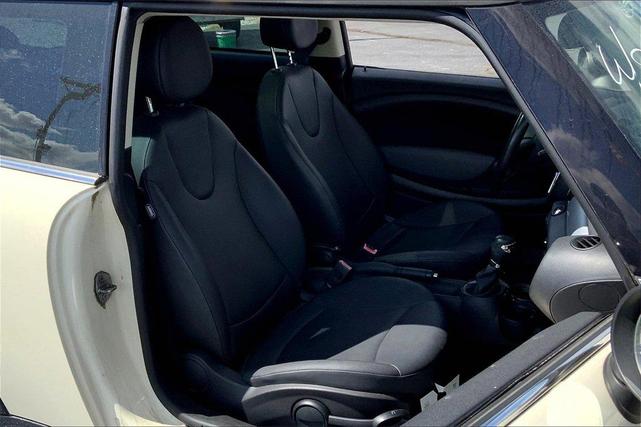 2011 mini cooper base