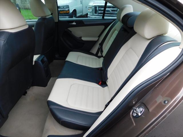 2012 volkswagen jetta sel premium