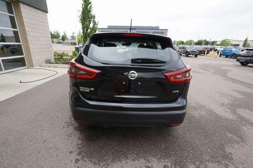 2021 nissan rogue sport in saint louis, missouri
