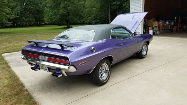 1970 dodge challenger r/t clone - plum crazy, 340, 4-speed