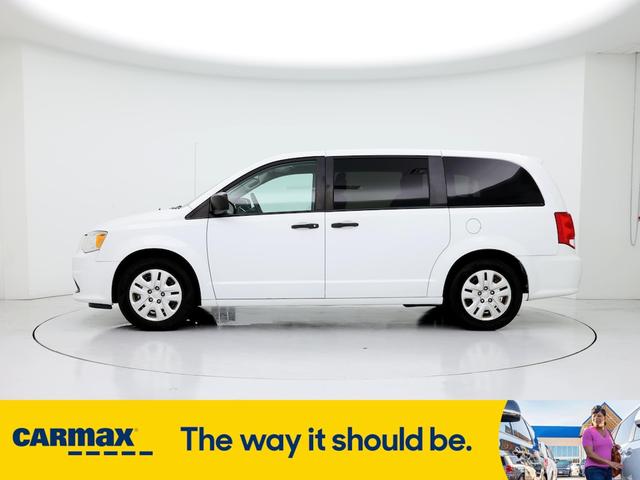 2020 dodge grand caravan se