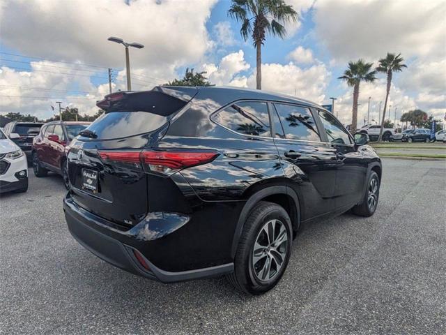 2023 toyota highlander xle