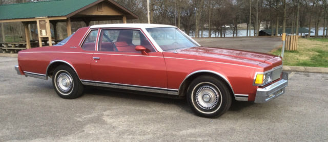 1977 chevrolet caprice classic coupe 2-door 5.0l
