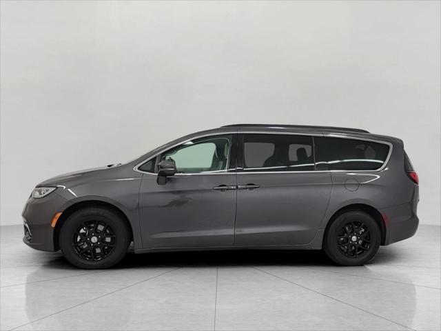 2022 chrysler pacifica touring l