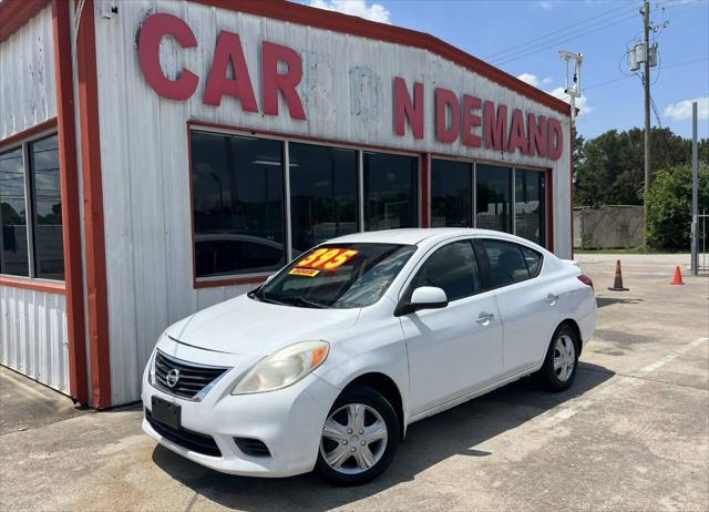 2013 nissan versa 1.6 s