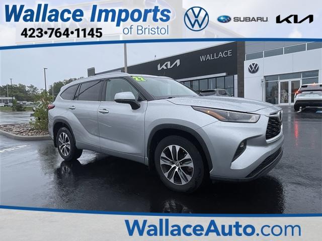 2022 toyota highlander xle