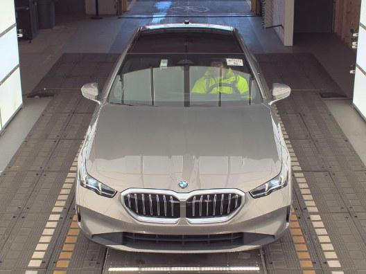 2024 bmw 530 r mulliner