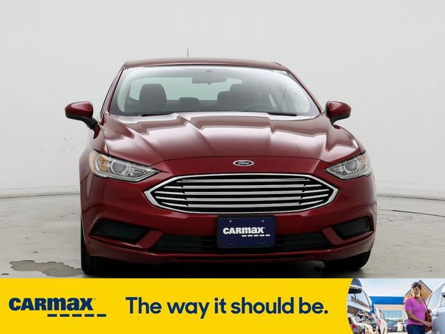2018 ford fusion se