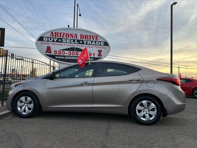 2016 hyundai elantra se