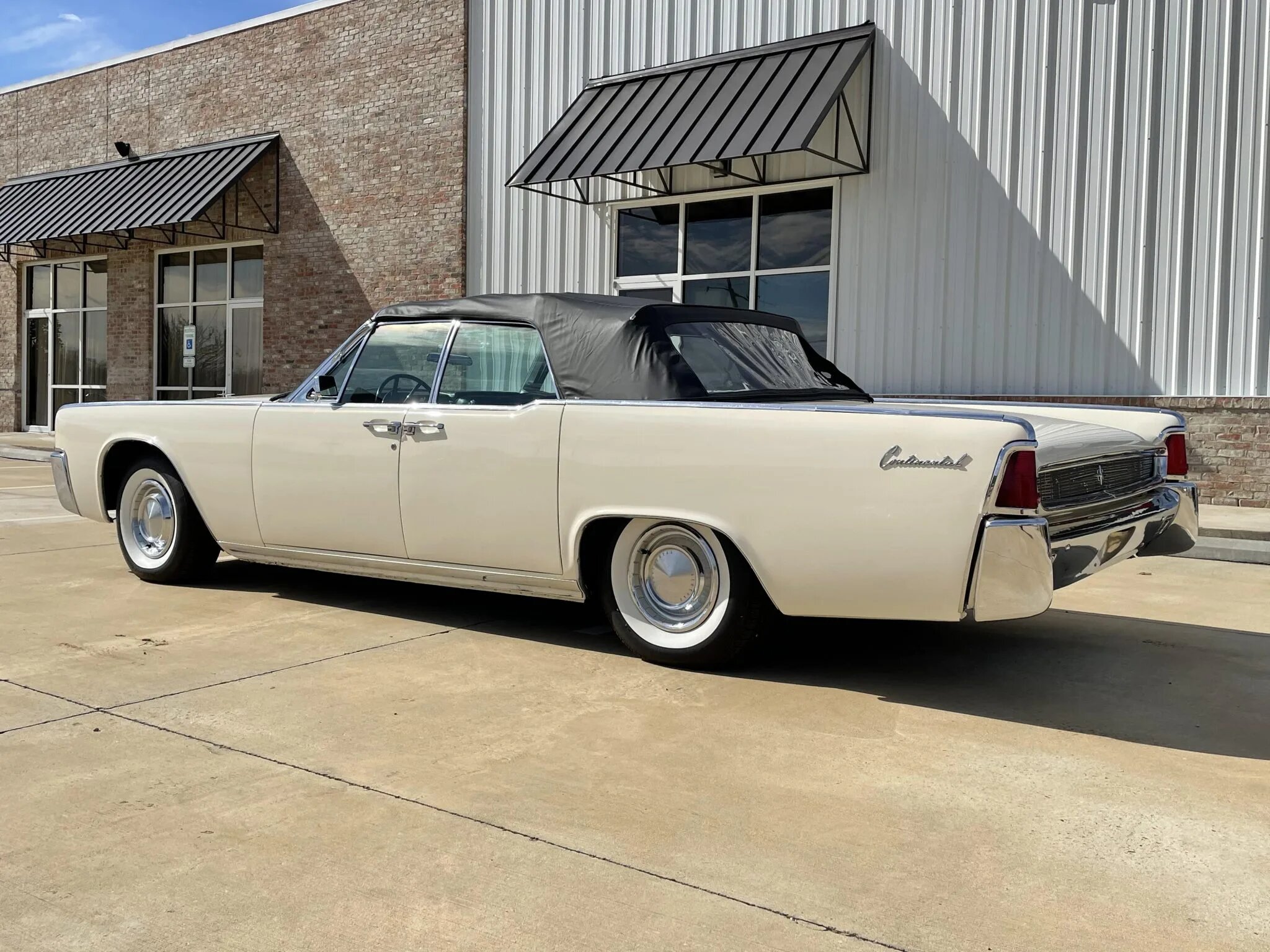 lincoln continental