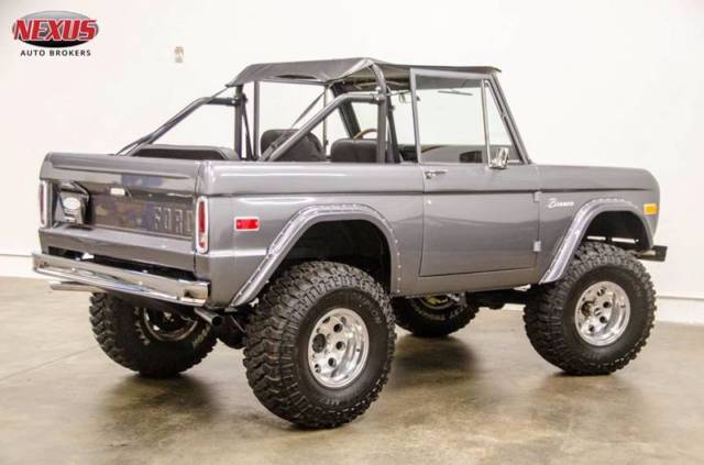 ford bronco sport gray suv v8 3.0l manual