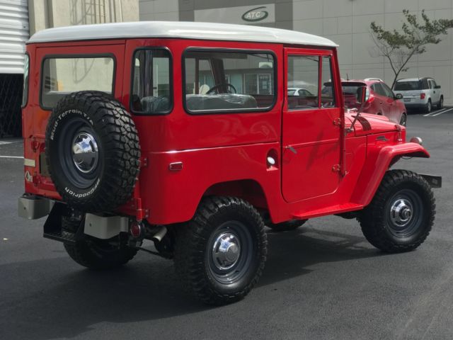 1969 toyota fj40 totally restored, low reserve!